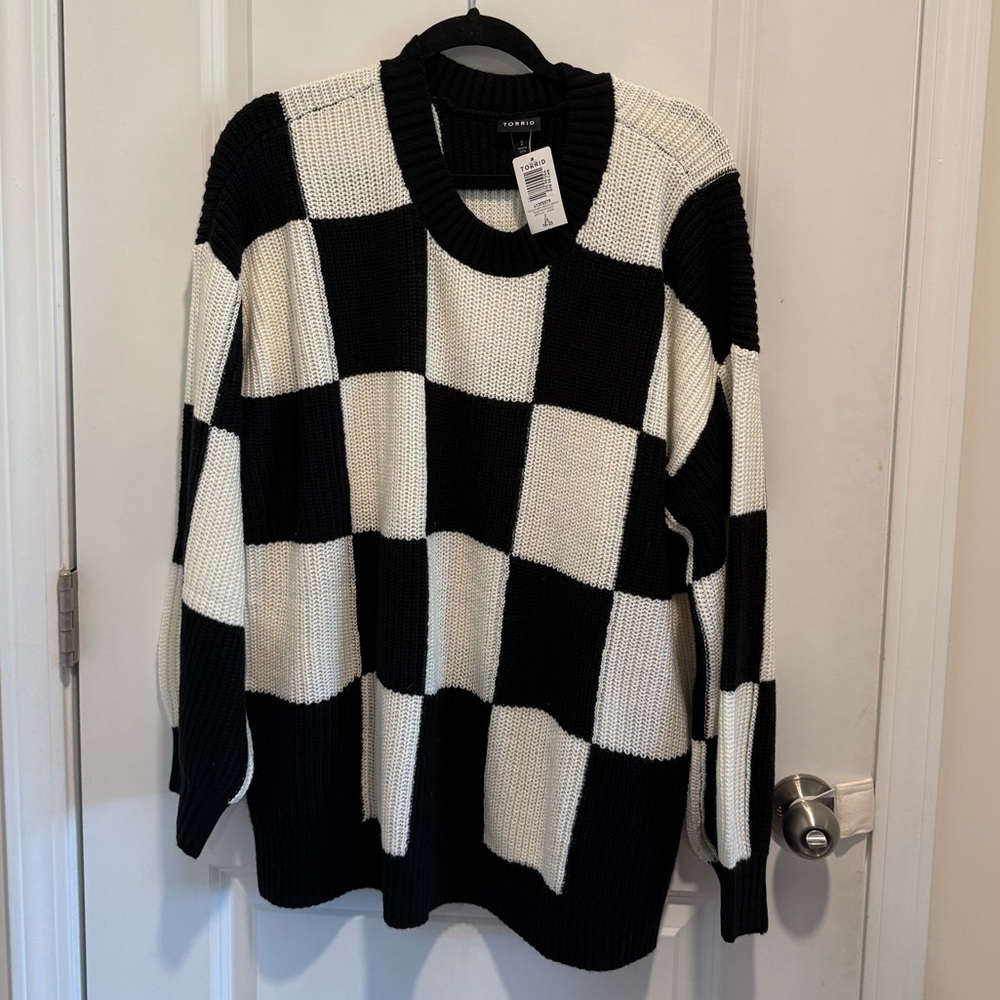 NWT- Torrid Pullover Sweater